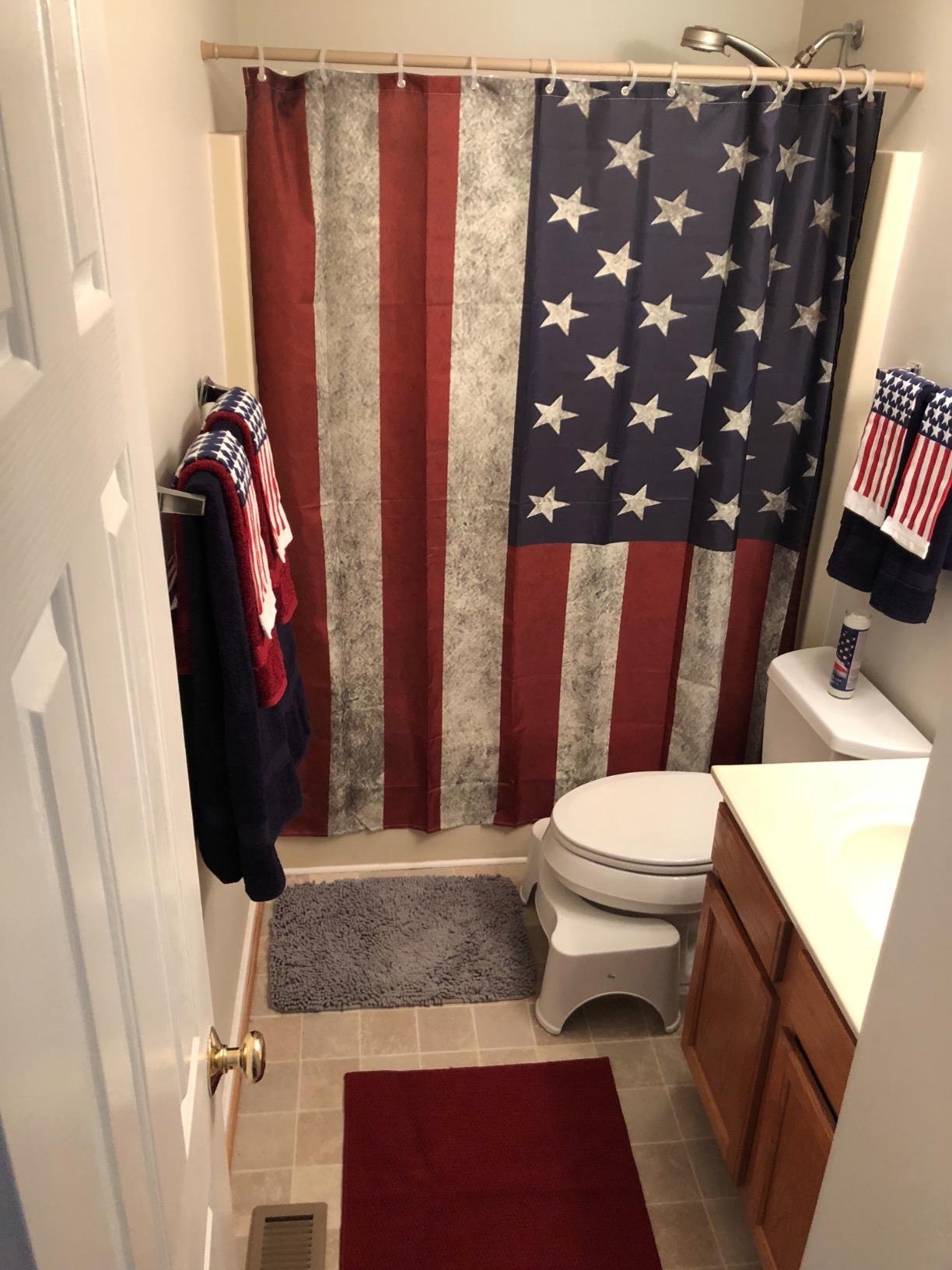 Vintage Rustic 4th of July American Flag Shower Curtain Set - 4 Pcs